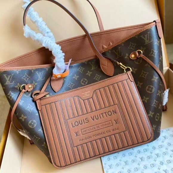 Classic Louis Vuitton Bag: A Stylish and Versatile Choice for Elegance - Picture 1 of 6